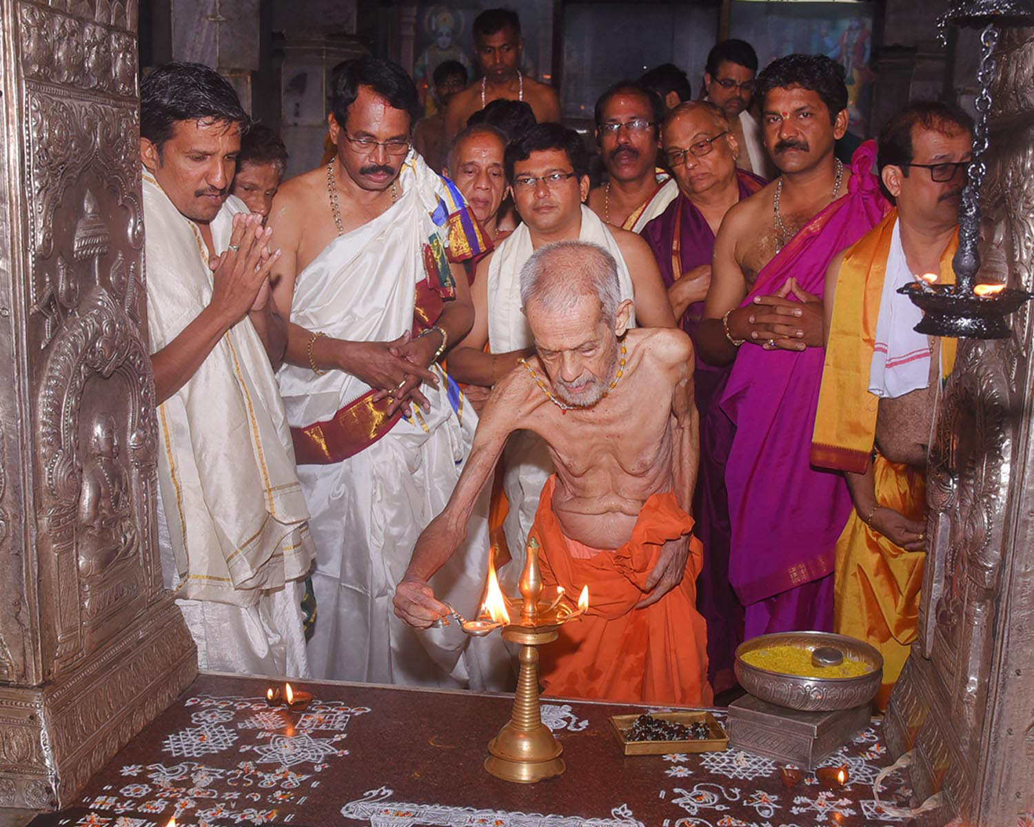 ವಿಷ್ಣು ಸಹಸ್ರನಾಮ ಪಾರಾಯಣ